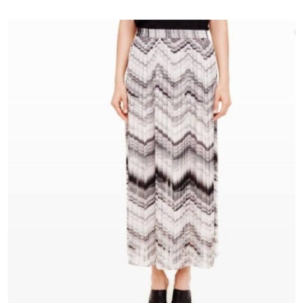 CLUB MONACO "Birta" Skirt/Skort - Picture 3 of 9